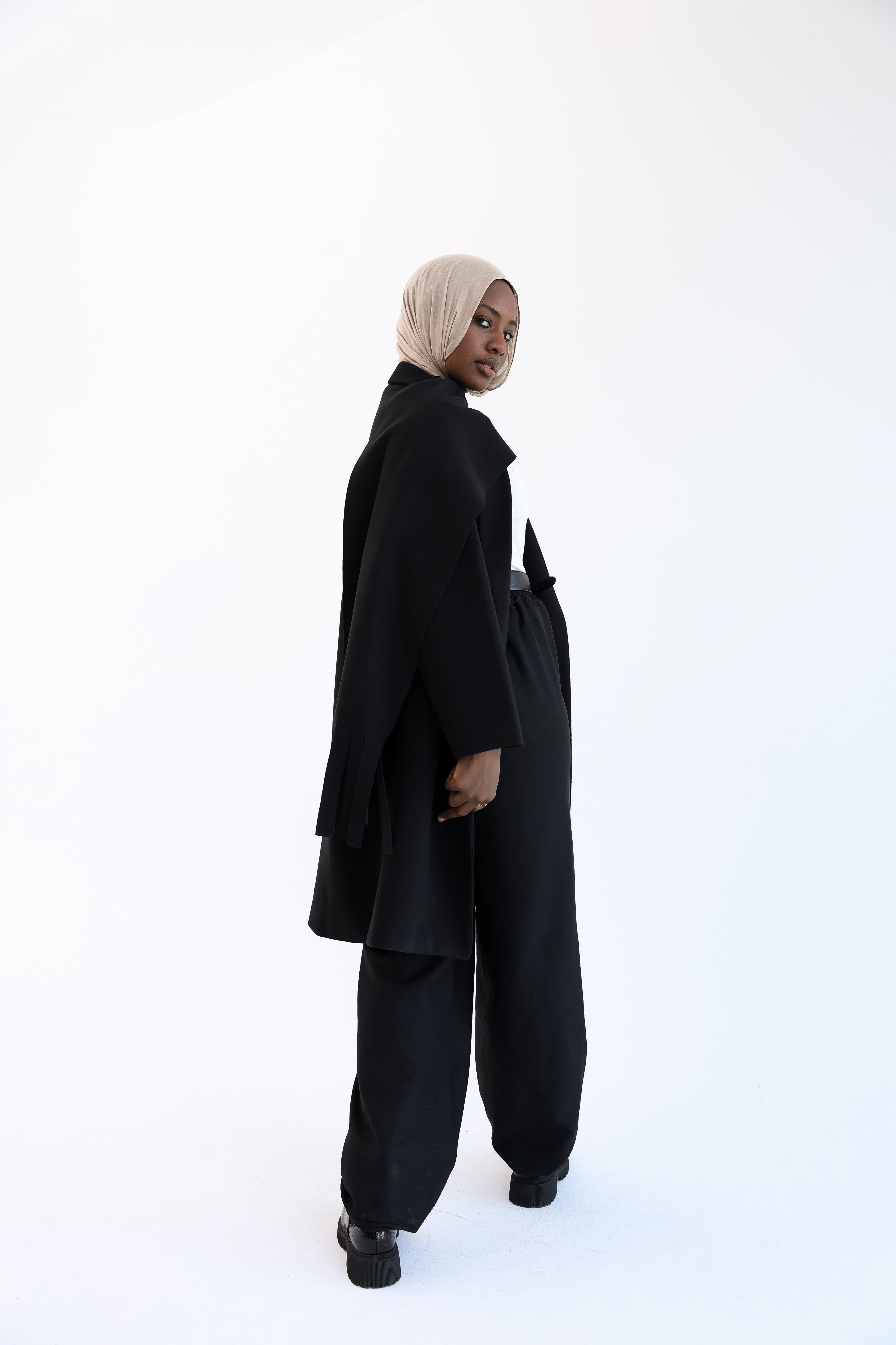 Black Gogh Long Coat with scarf