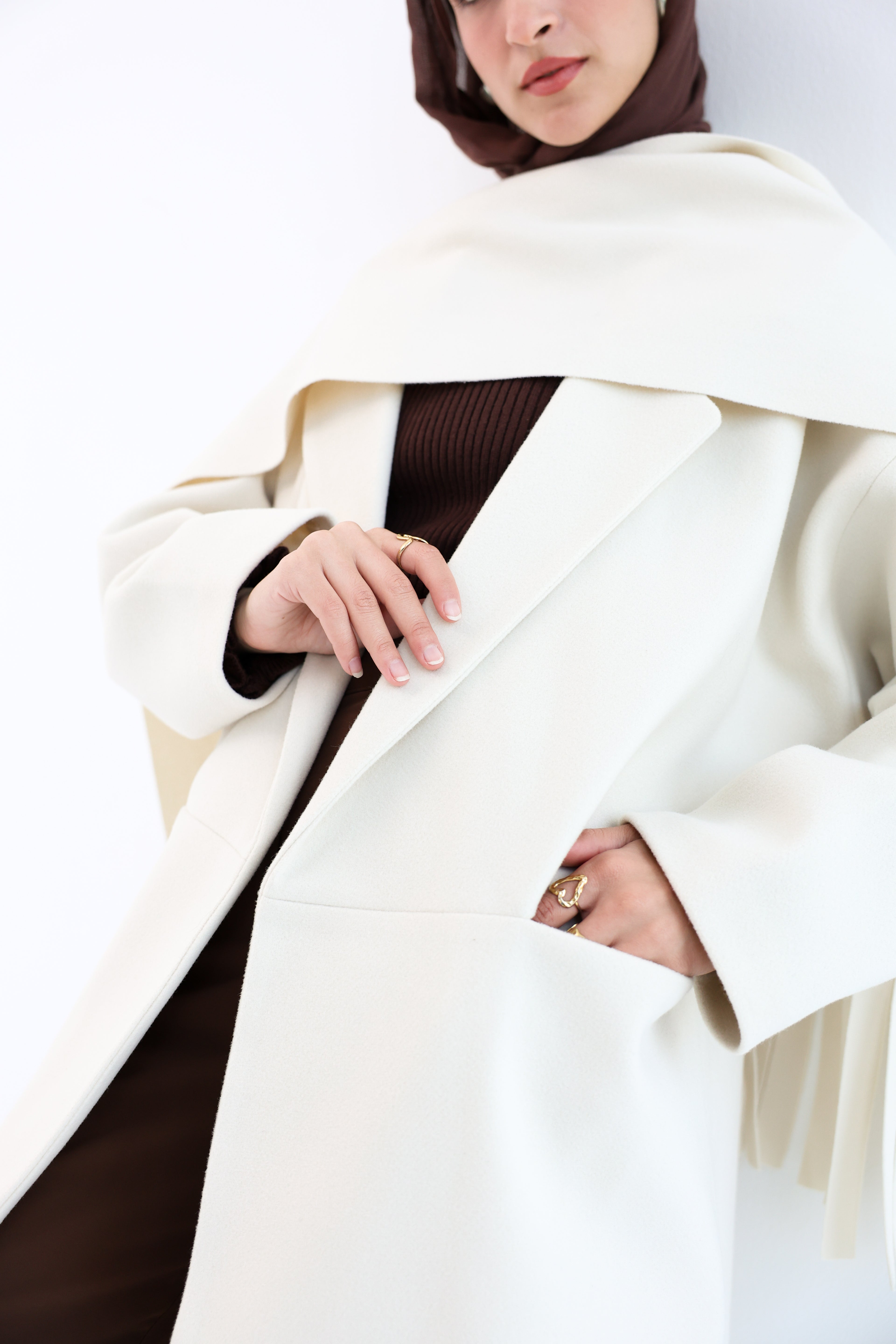 Creamy Gogh Long Coat with scarf