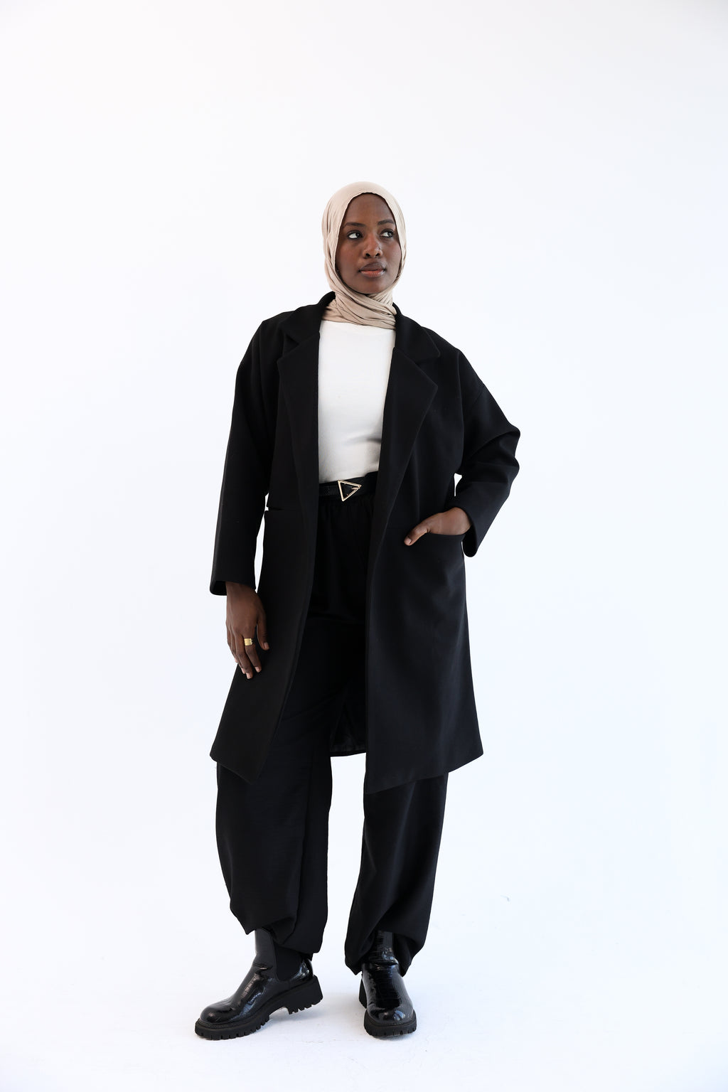 Black Gogh Long Coat with scarf