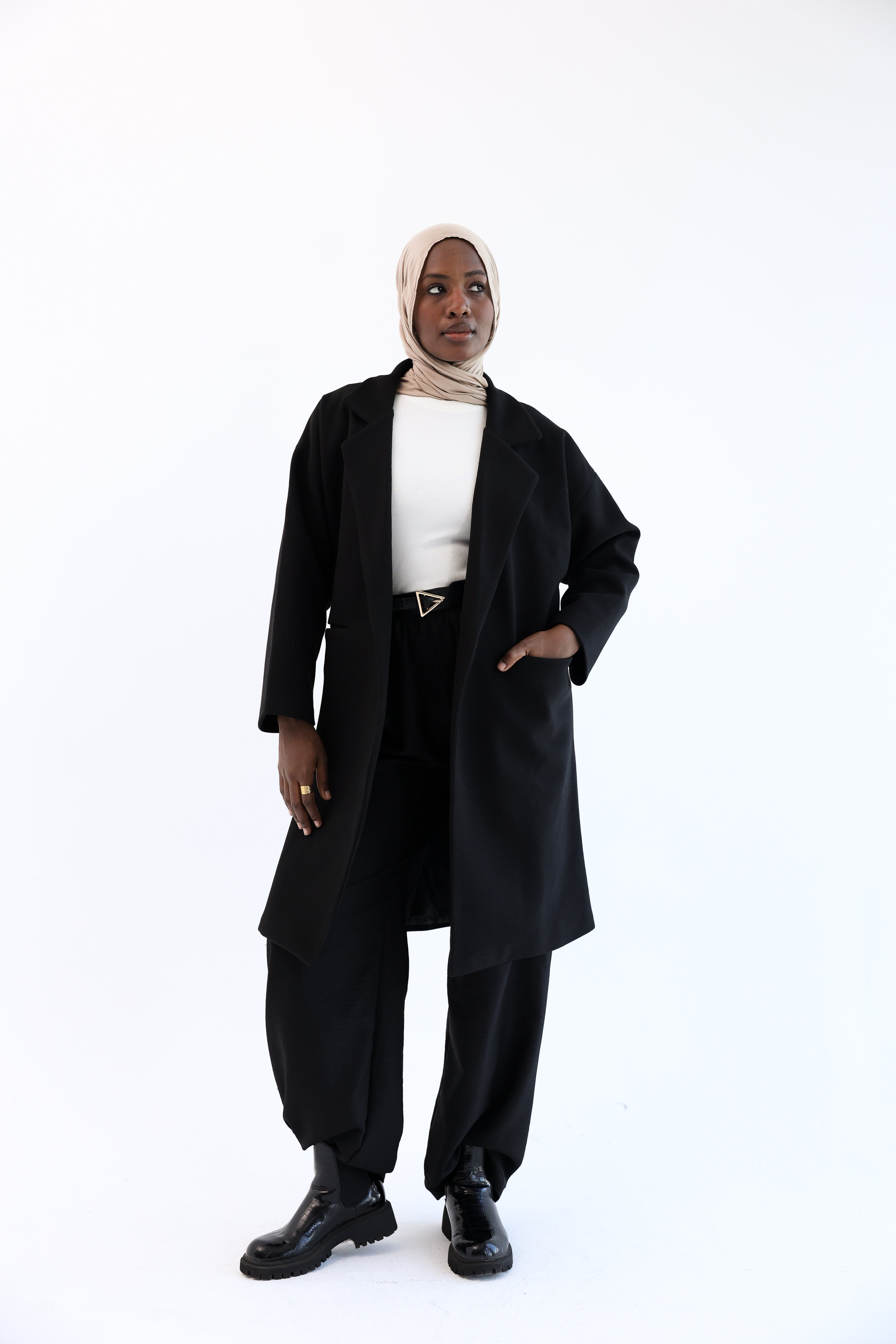 Black Gogh Long Coat with scarf