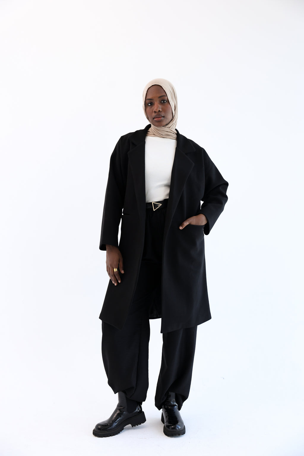 Black Gogh Long Coat with scarf